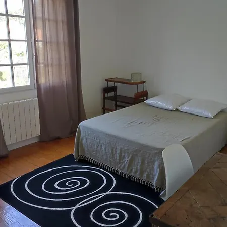 Pretty House With Garden In * Lagord